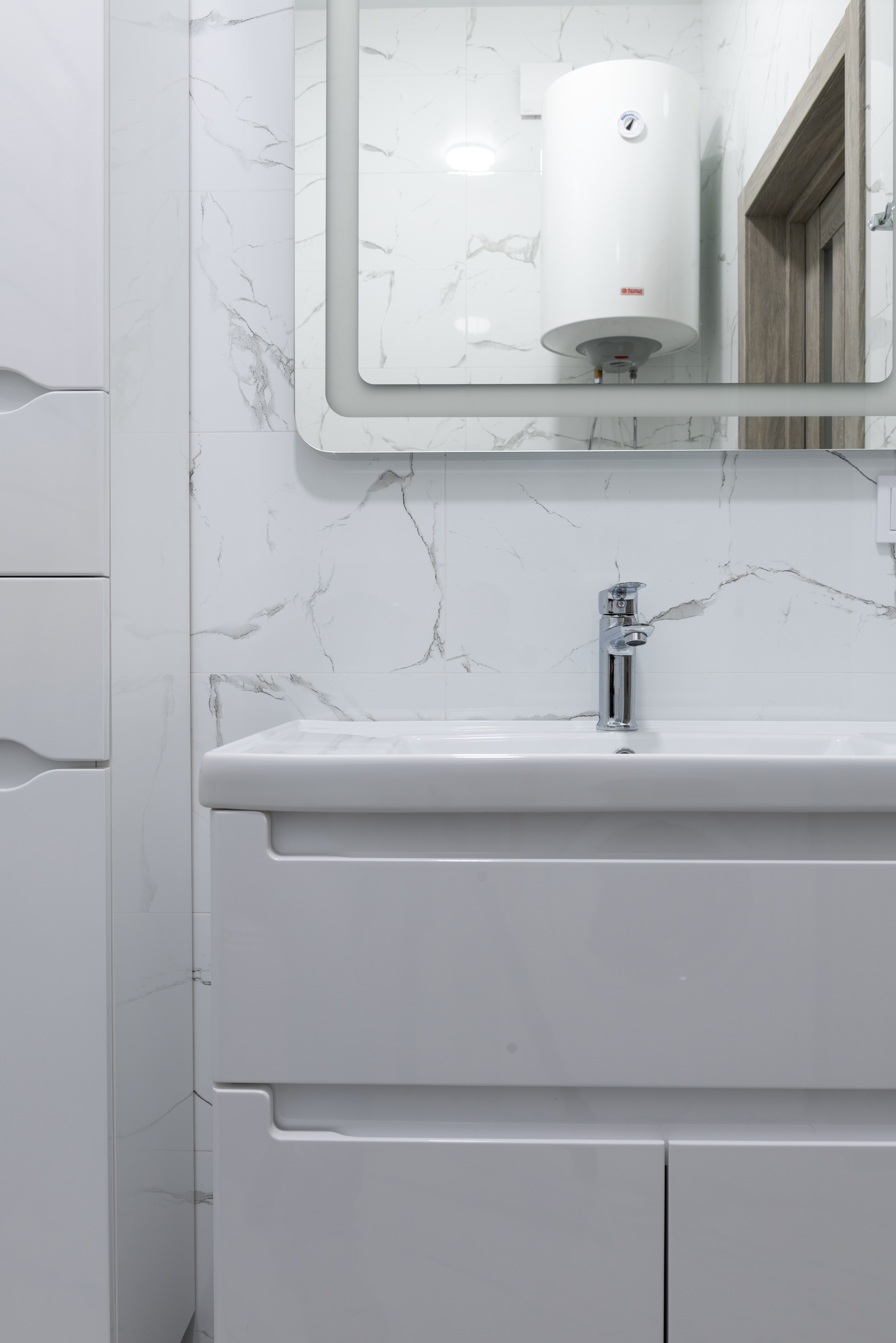 salle de bain mur en marbre